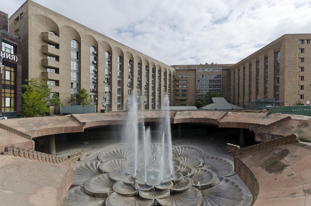 Apartment On Republic Square Yerevan Exterior photo
